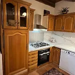 à La Ferme Au Coeur De L'auvergne * Saint-Hippolyte (Cantal)