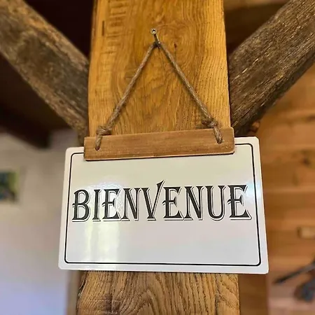 à La Ferme Au Coeur De L'auvergne