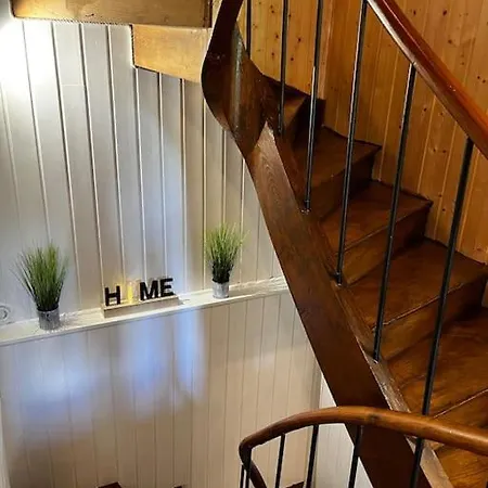 A La Ferme Au Coeur De L'auvergne Dom wakacyjny