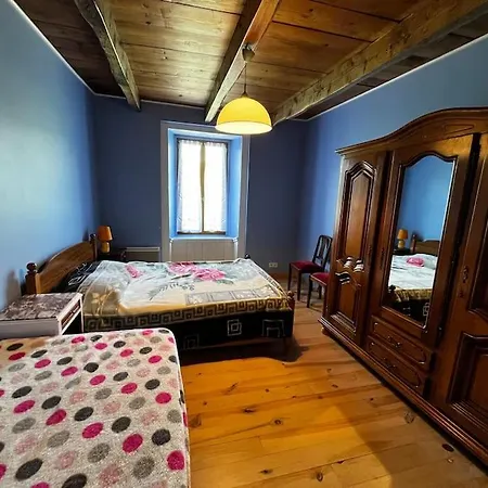 Holiday home A La Ferme Au Coeur De L'auvergne *
